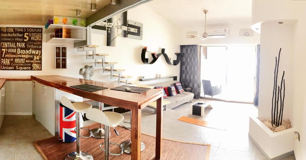 Kuchyň nebo kuchyňský kout v ubytování Caribbean apartment