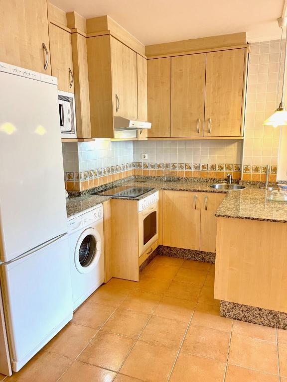 A kitchen or kitchenette at The Cliffs - Mansión del Indiano I