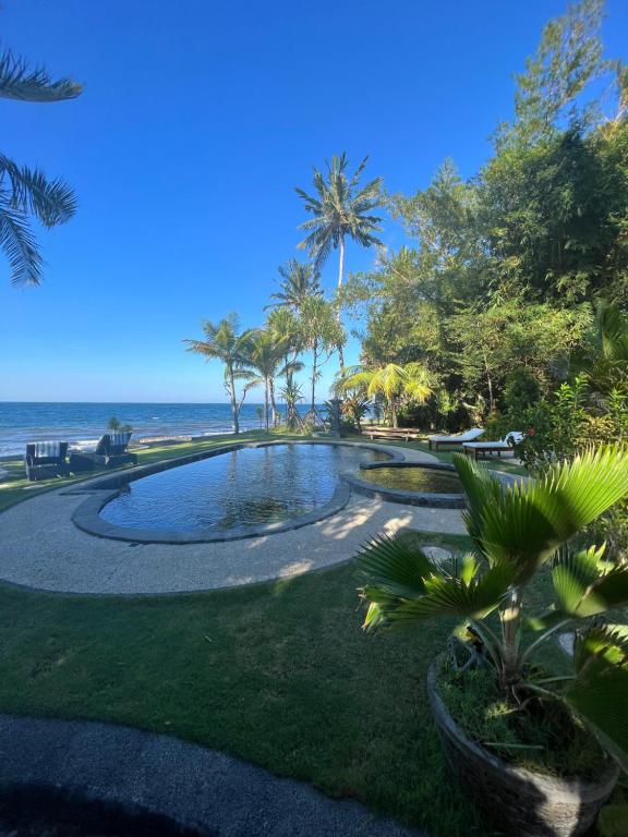 سيليكس بيتش غاردين