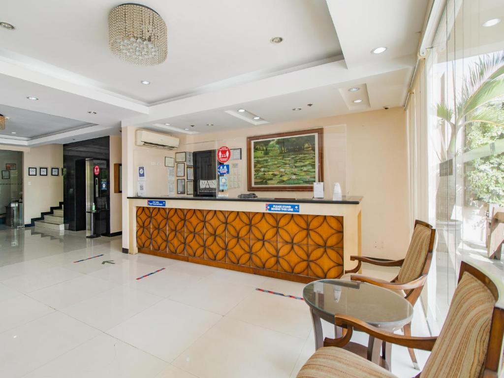 Kuchyň nebo kuchyňský kout v ubytování Main Hotel & Suites