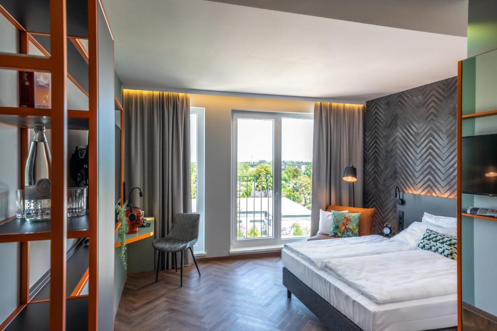 LOGINN Hotel Berlin Airport - Resim 23