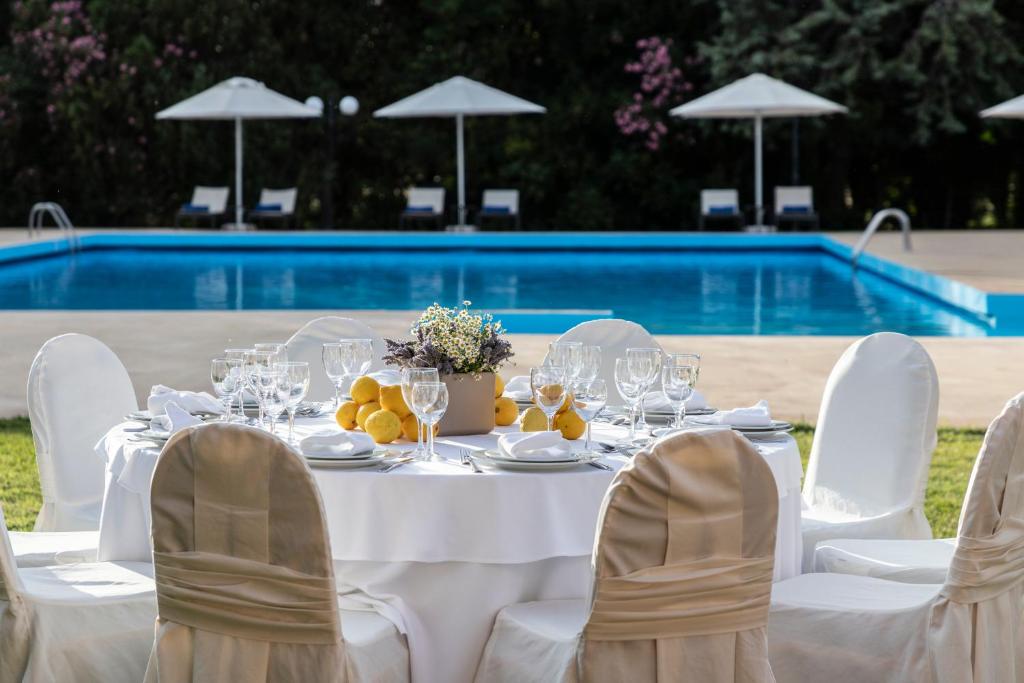 Bazén v ubytování Amalia Hotel Kalambaka nebo v jeho okolí