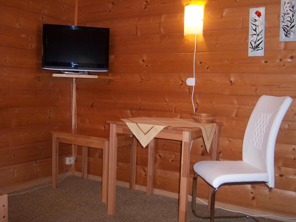 TV a/nebo společenská místnost v ubytování Gästehaus Böck