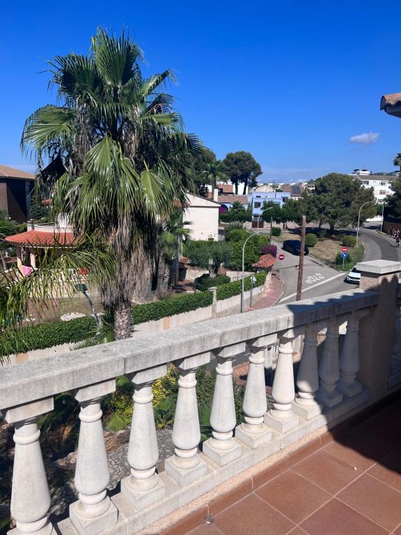 Fotografia z galérie ubytovania Willa con piscina v destinácii El Vendrell
