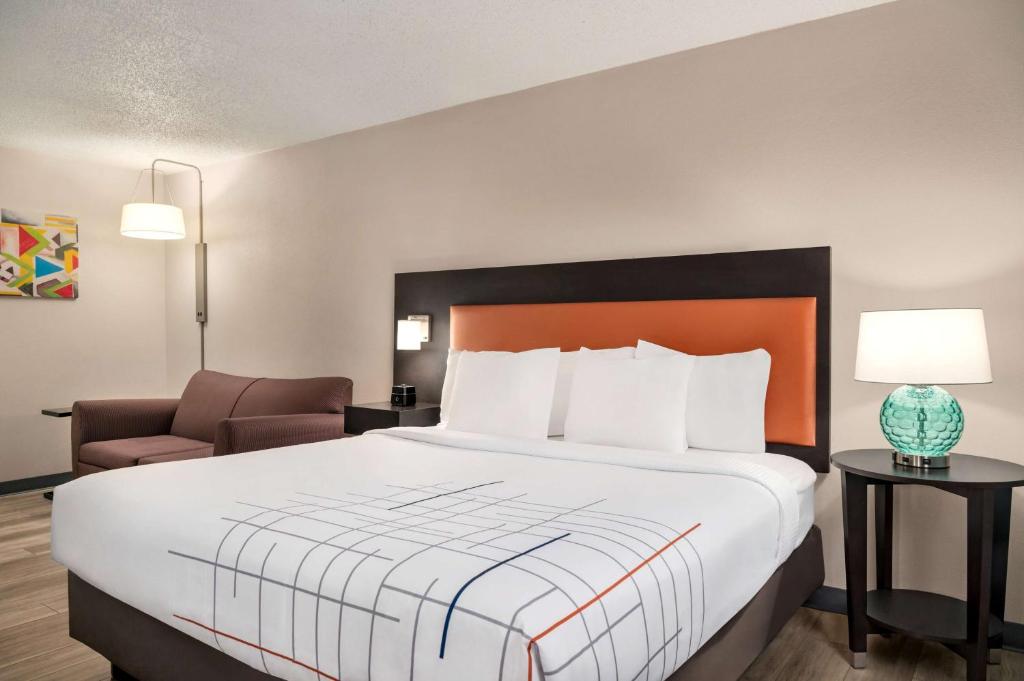 La Quinta Inn by Wyndham Columbus I-70E Reynoldsburg - Deluxe Kamer Met Kingsize Bed