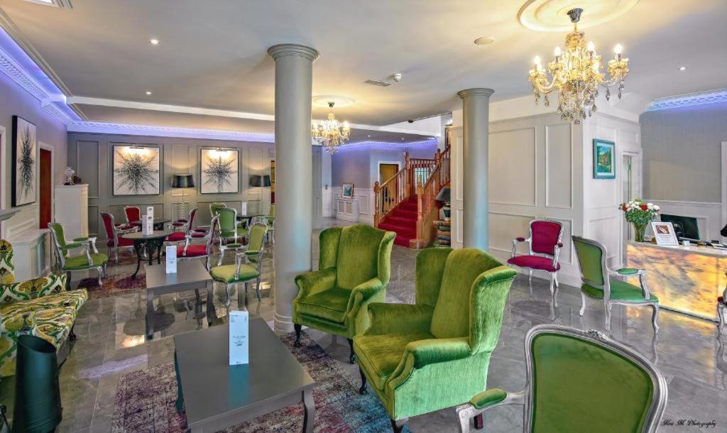 Posezení v ubytování Brook Lodge Boutique Hotel