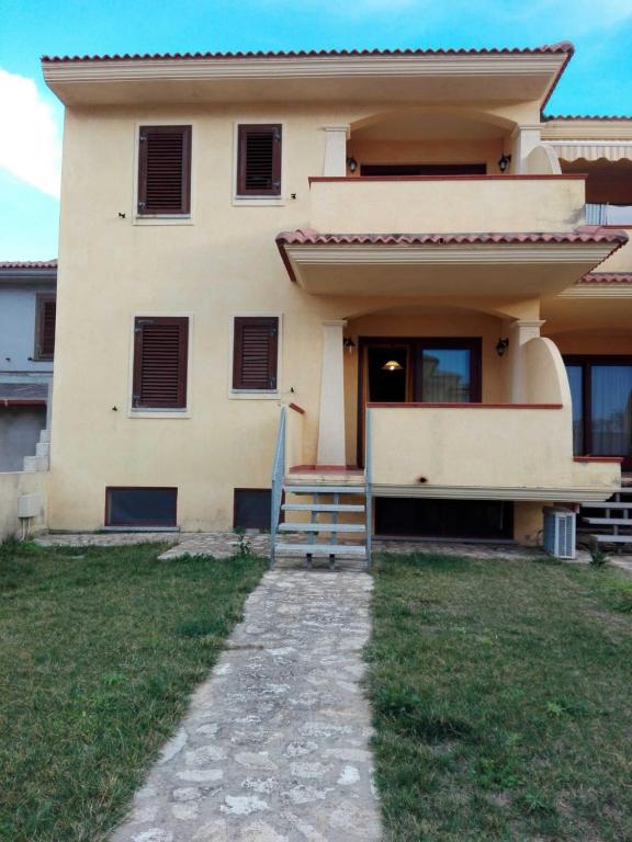 Zdjęcie z galerii obiektu Casa Lu Bagnu 2 w mieście Castelsardo