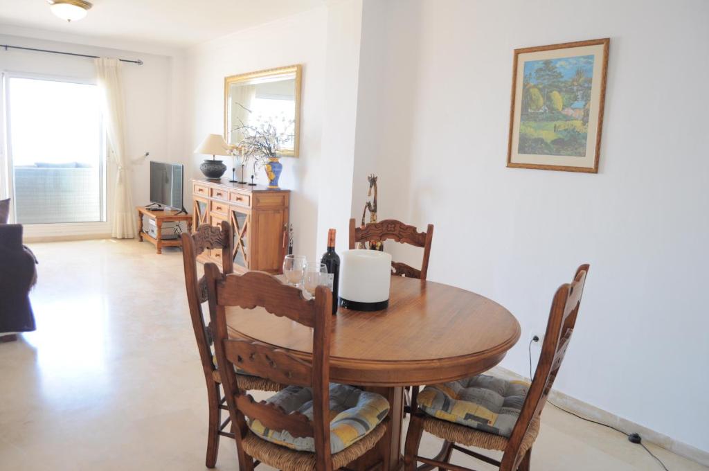 Telewizja i/lub zestaw kina domowego w obiekcie El Mirador de Estepona