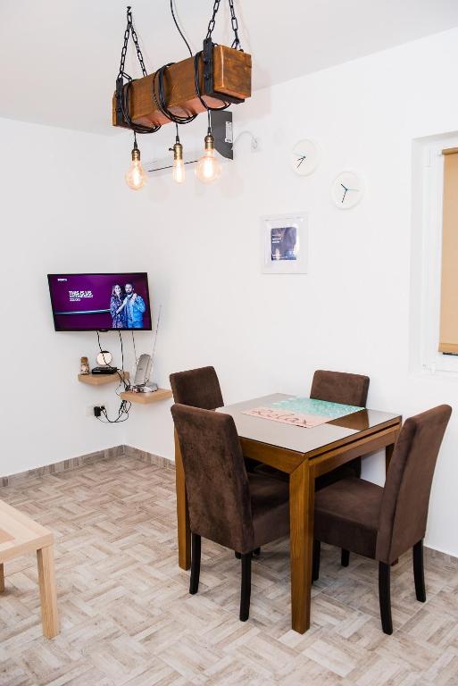 TV a/nebo společenská místnost v ubytování Apartment Sea&Sky