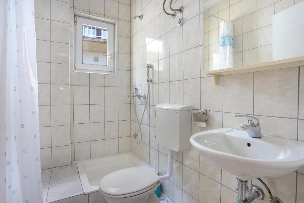 Koupelna v ubytování Apartment Tucepi 2676a