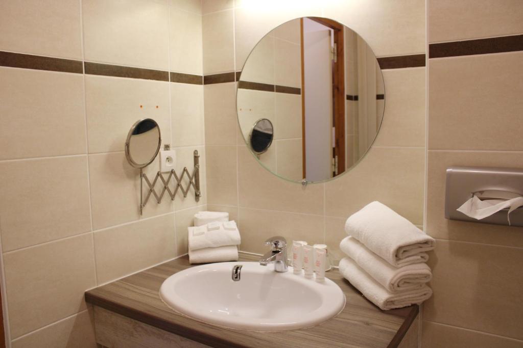 Hôtel L'Escale Blanche - Habitación Doble