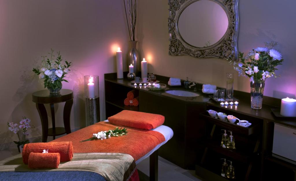 Spa and/or other wellness facilities at Corp Executive Hotel Doha Suites