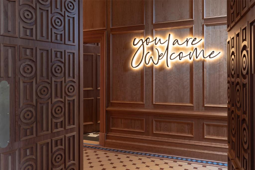 Virgin Hotels Edinburgh - Resim 13