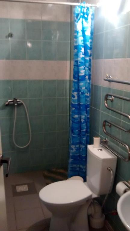 Poilsio namai Šaltinelis - Quadruple Room With Private Bathroom