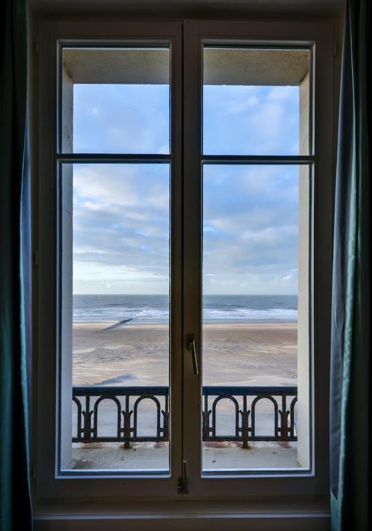 
Classic Twin Room with Sea View
