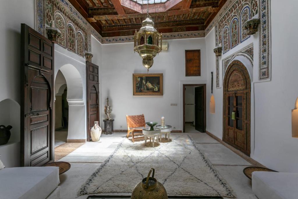 Oleskelutila majoituspaikassa Riad Safar