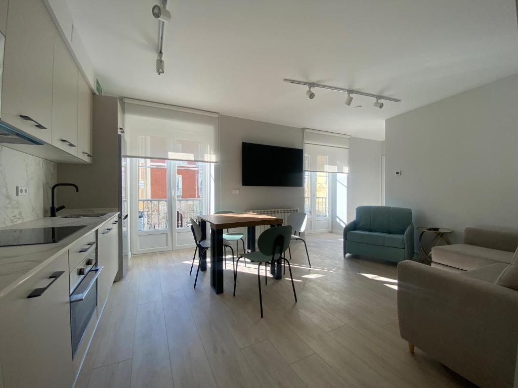 APARTAMENTOS LA FLORA BURGOS todos con aire acondicionado y ascensor - 8