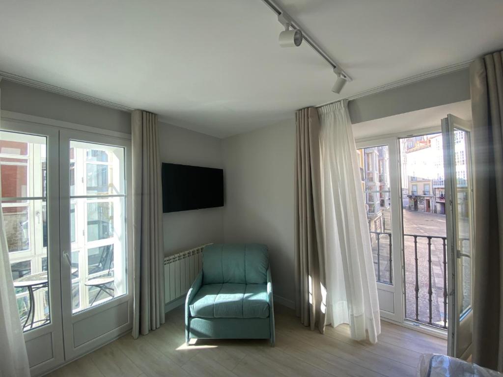 APARTAMENTOS LA FLORA BURGOS todos con aire acondicionado y ascensor - 9