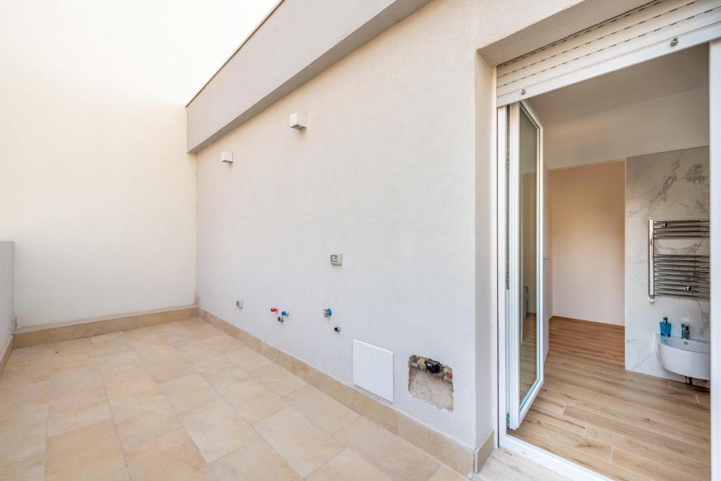 Fotografia z galérie ubytovania Waterfront Apartment with seaview balcony v Bari