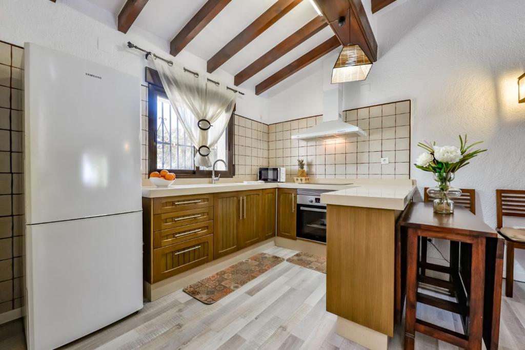 Kuchyňa alebo kuchynka v ubytovaní Villas Guzman - San Jaime