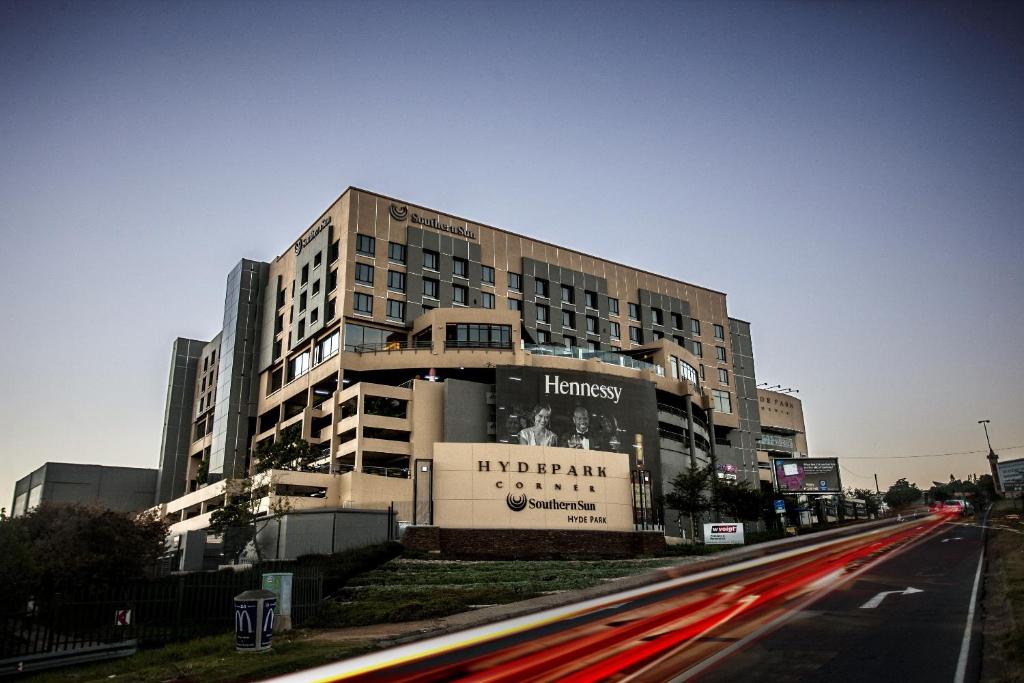 Southern Sun Hyde Park Sandton photo
