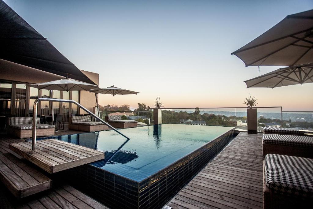 Southern Sun Hyde Park Sandton photo