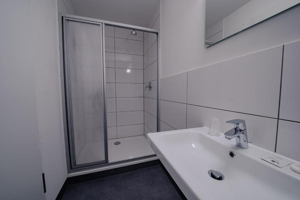 Koupelna v ubytování NeoHostel