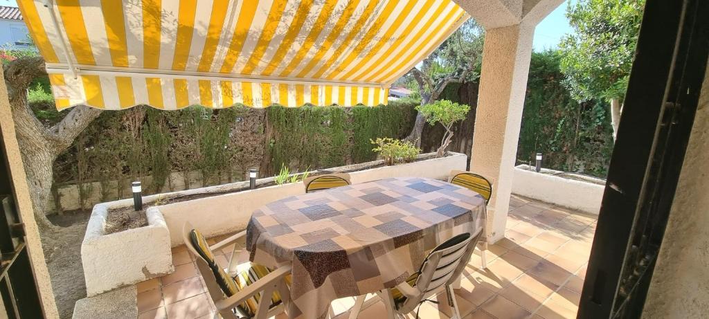 Fotografie z fotogalerie ubytování Miramar Serveis - 7416 Casa Neptu Terraza y Piscina v destinaci Cambrils