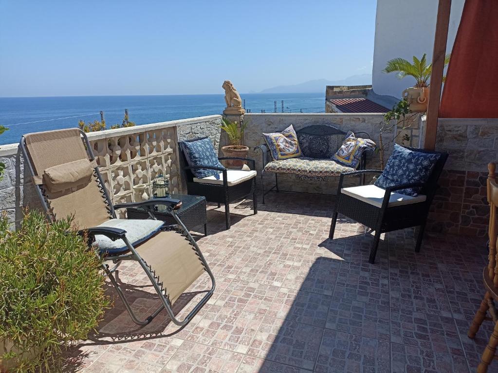 A general sea view or a sea view taken from the holiday home