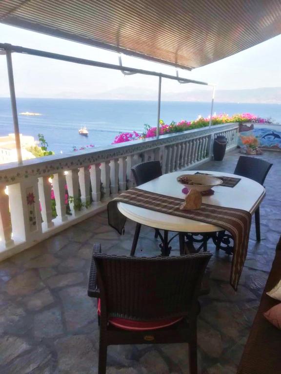 Balkón nebo terasa v ubytování Panoramic Views Home in Hydra, Greece