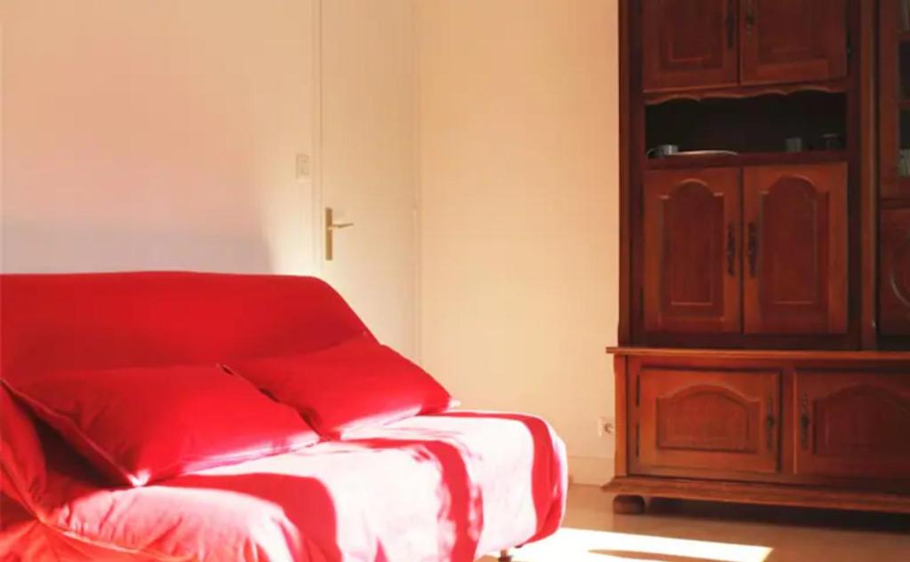 Posteľ alebo postele v izbe v ubytovaní Maison calme et idéalement placée caen/st contest