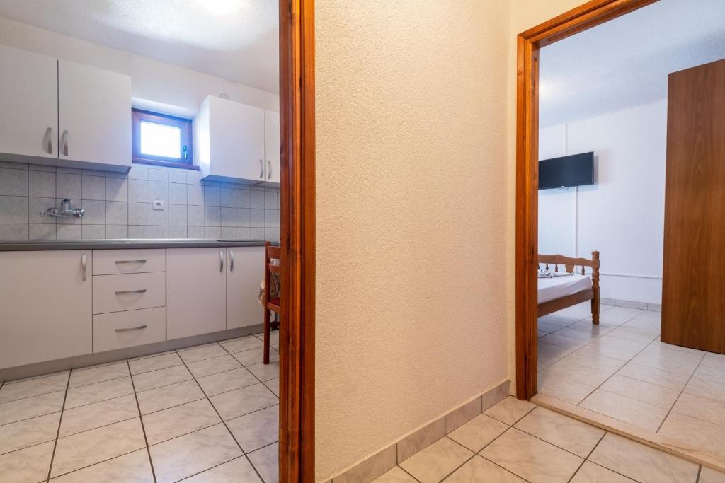 Apartments MIRA - Studio Apartment