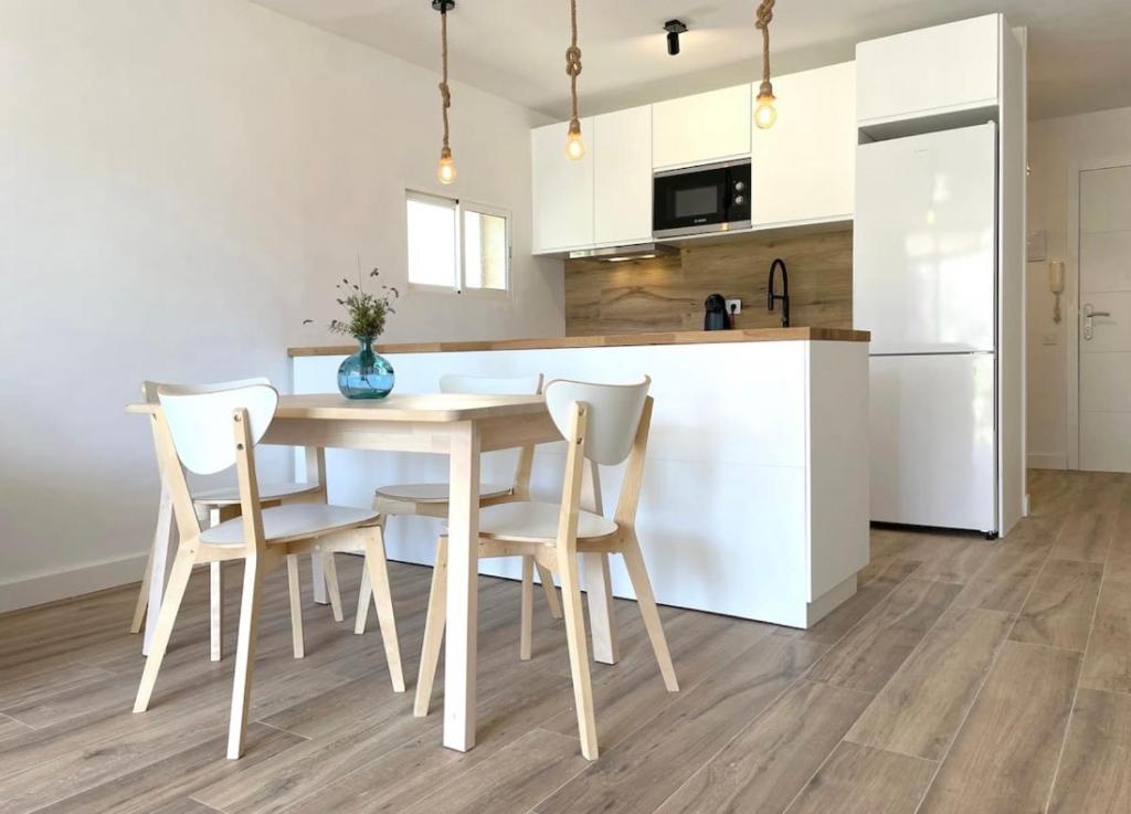 Kuchyň nebo kuchyňský kout v ubytování Precioso apartamento recién reformado