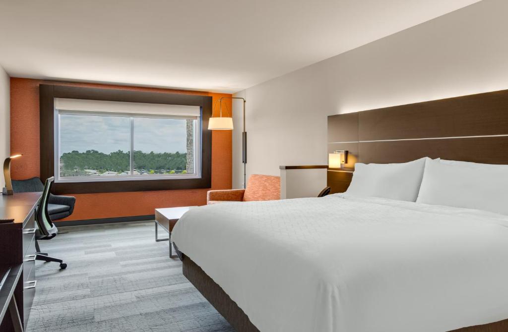 Holiday Inn Express & Suites Sanford - Lake Mary by IHG photo