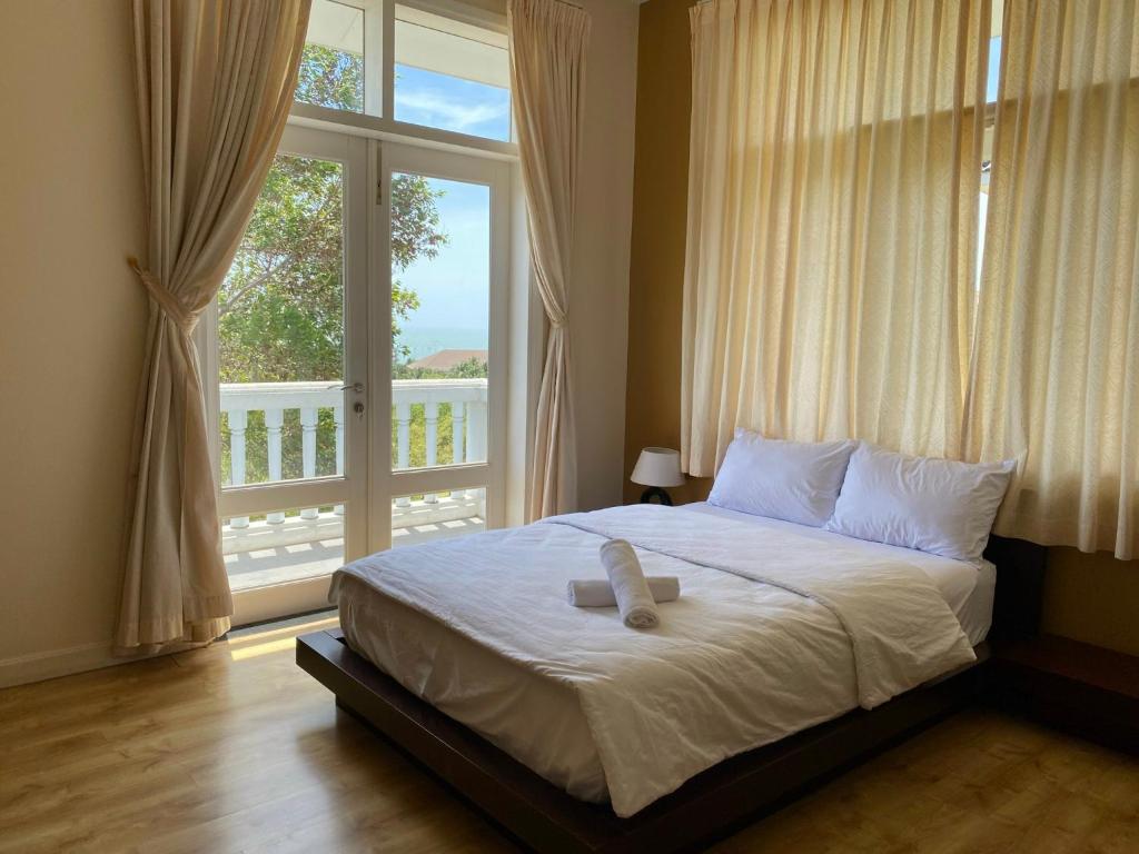 villa gần Vinpearl Nha Trang giá bao nhiêu