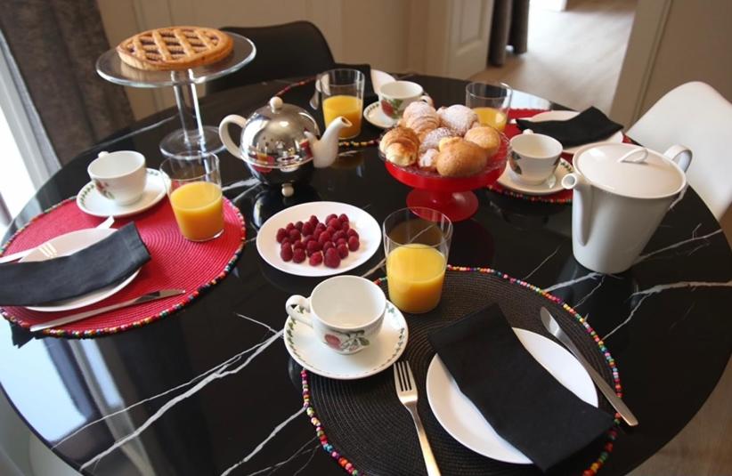 Calefati Gallery Luxury Apartment - 18