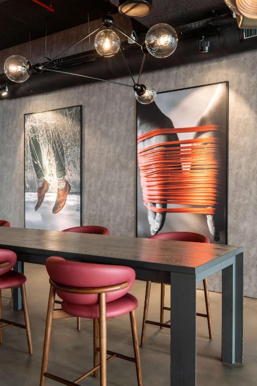 Radisson RED Brussels - Resim 28