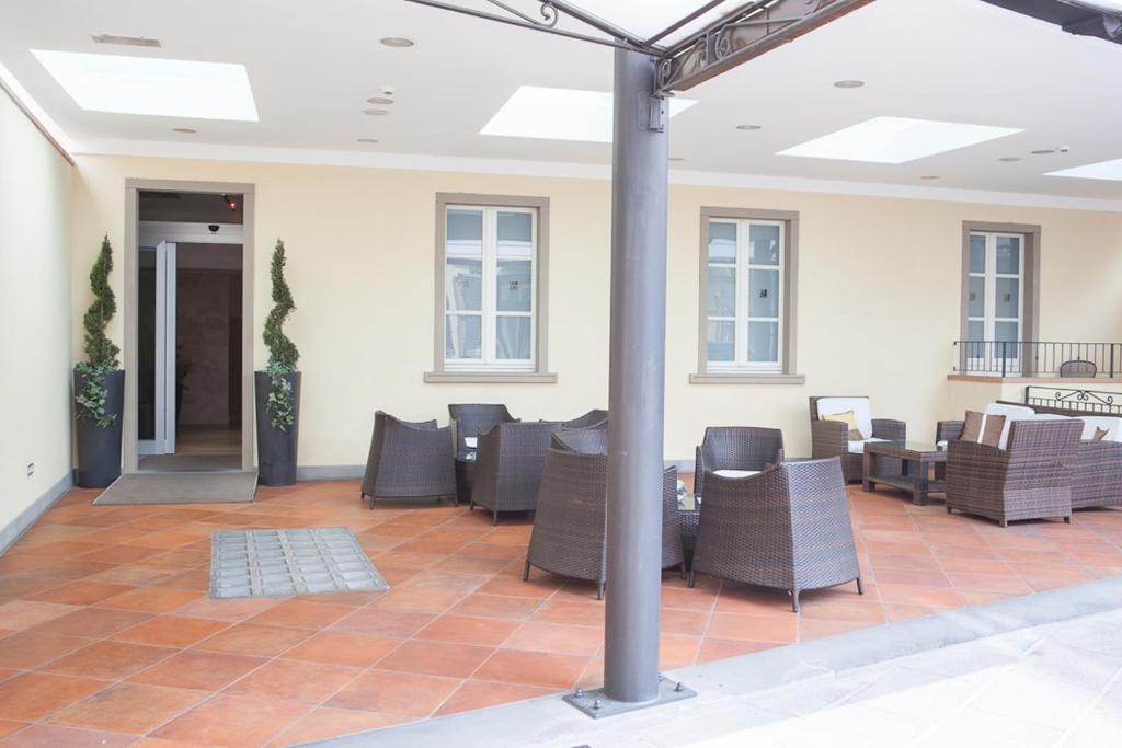 Posezení v ubytování Hotel Embassy