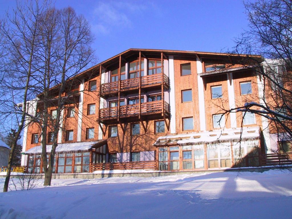 Budova, v ktorej sa apartmán nachádza