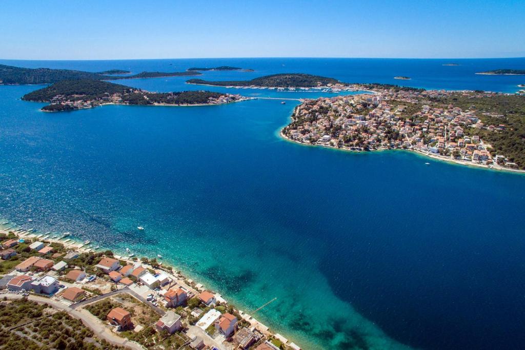 Fotografia z galérie ubytovania Apartments by the sea Zatoglav, Rogoznica - 17291 v Rogoznici