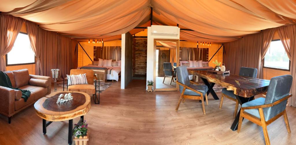 Posezení v ubytování Indomito Resort & Hotel Boutique