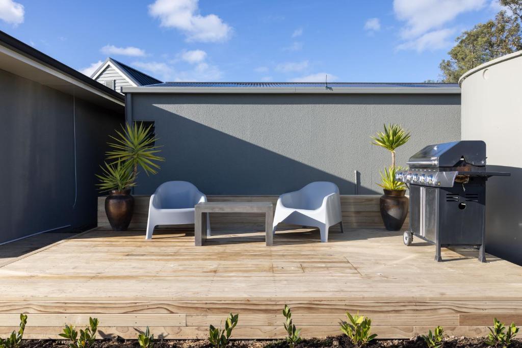 305 in the Vines - Resim 24