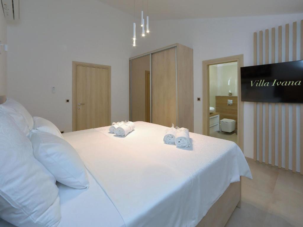 Posteľ alebo postele v izbe v ubytovaní Amazing villa with pool