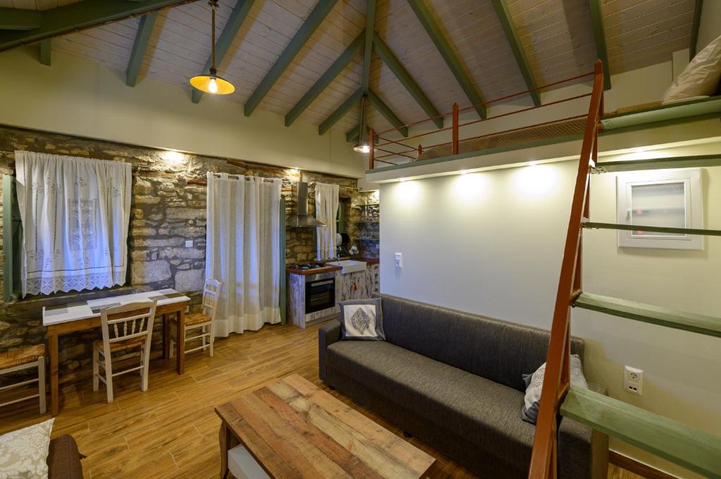 A seating area at Kalochori Luxury Cottage