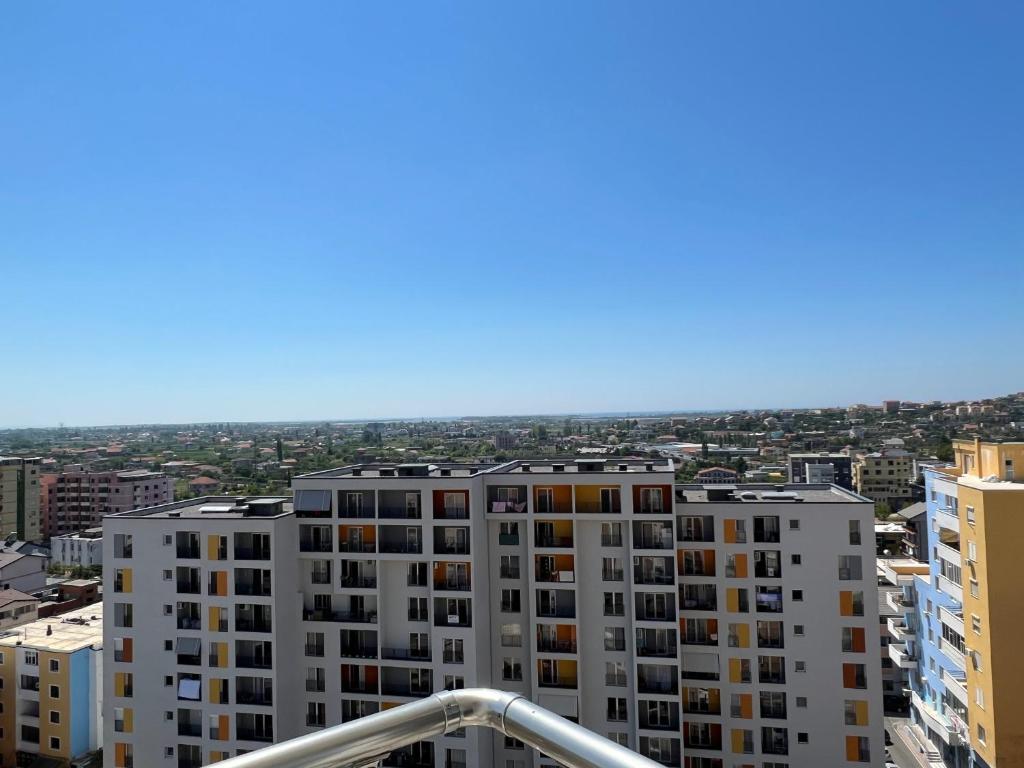 Nespecifikovaný výhled na destinaci Lezhë nebo výhled na město při pohledu z apartmánu