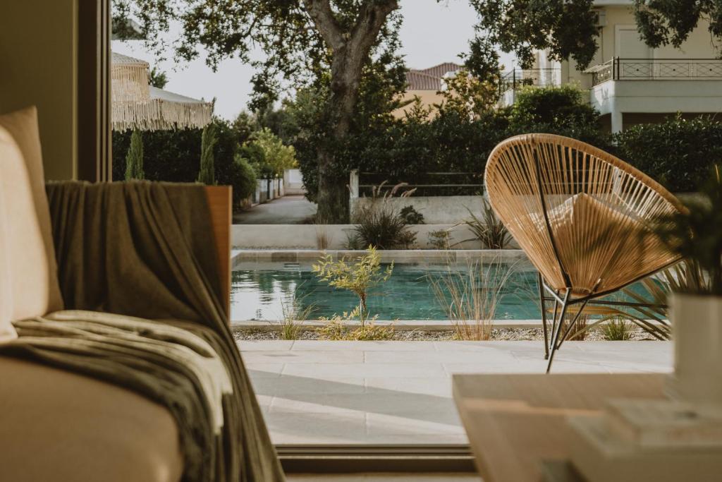 Bazén v ubytovaní BATU Luxury Apartments alebo v jeho blízkosti