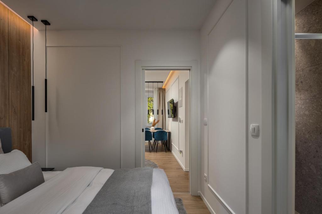 Bella Vita Apartments - 3