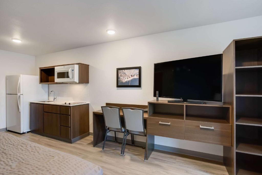 WoodSpring Suites Smyrna-La Vergne photo
