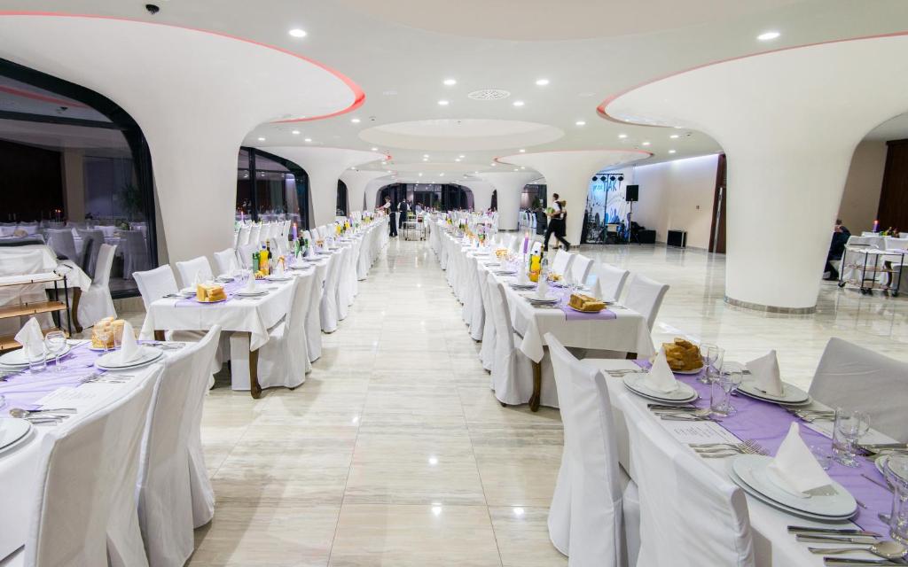 Restoran ili drugo mesto za obedovanje u objektu Grand Hotel Neum Wellness & Spa