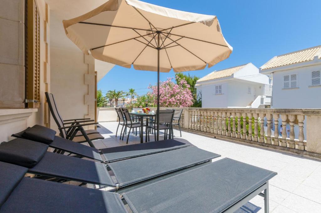 Fotografie z fotogalerie ubytování YourHouse Villa Canta town house v destinaci Playa de Muro